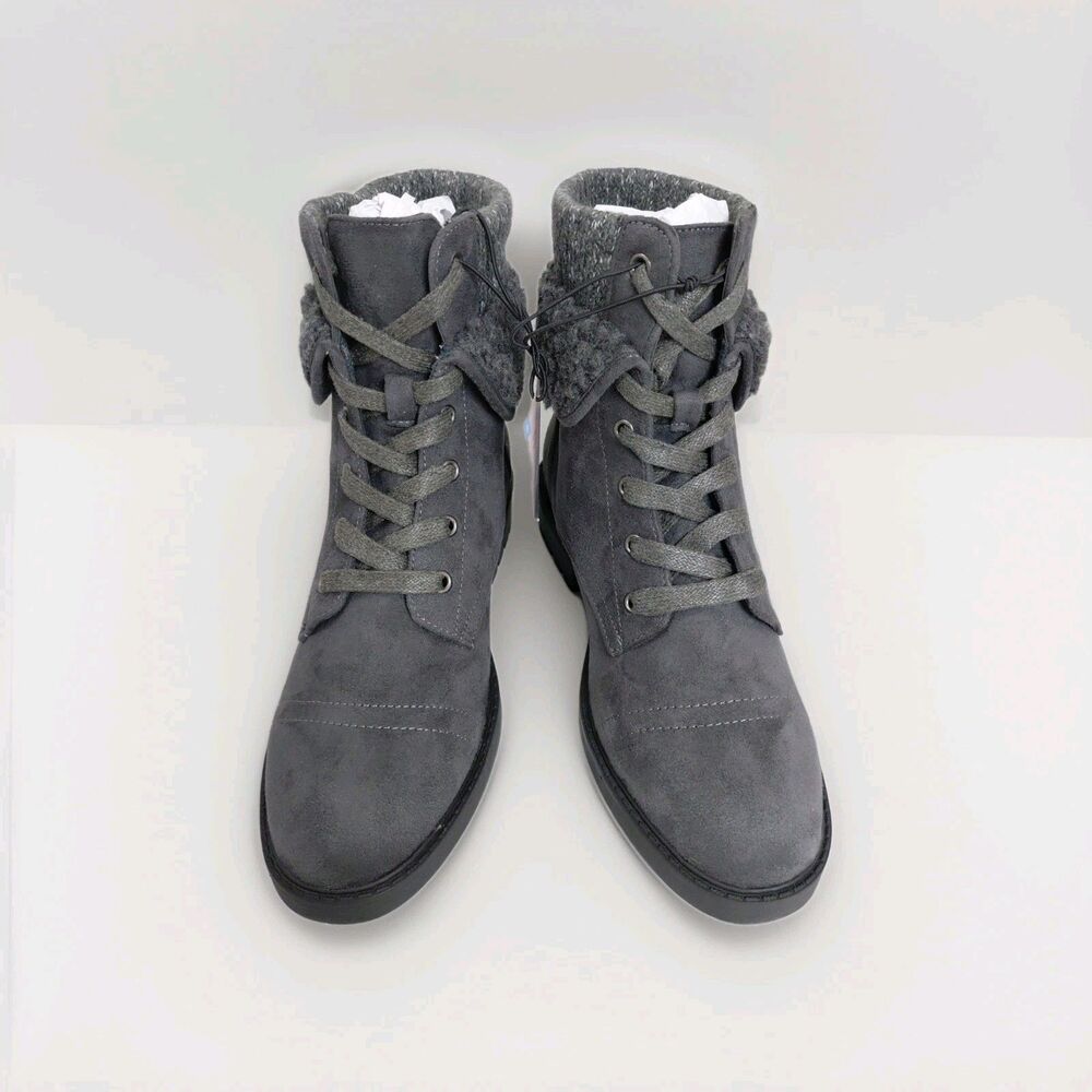 Serra Ladies Combat Boots Size 8 Gray – Faux Suede – New in Box
